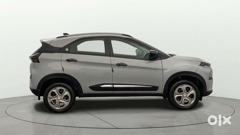 Tata Nexon Pure (s) 1.2 Petrol 6amt, 2023, Cng & Hybrids