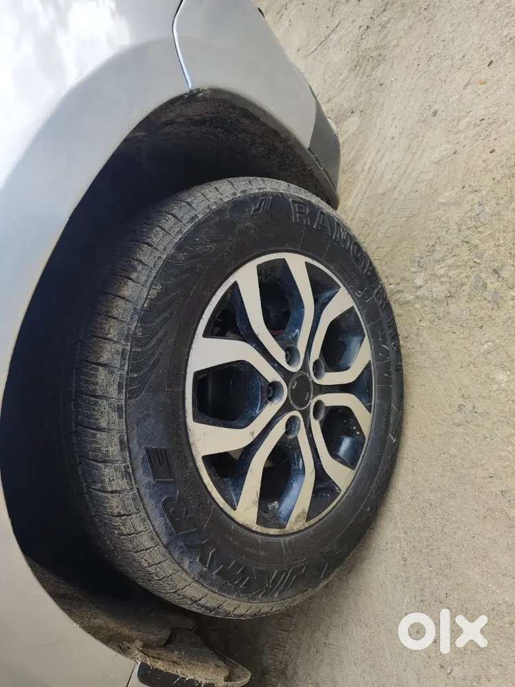 Nissan Terrano 2014 Diesel 90000 Km Driven