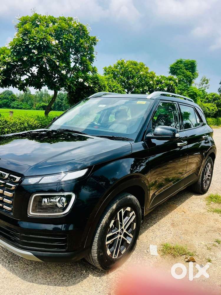 Hyundai Venue Diesel 2023 Top Model