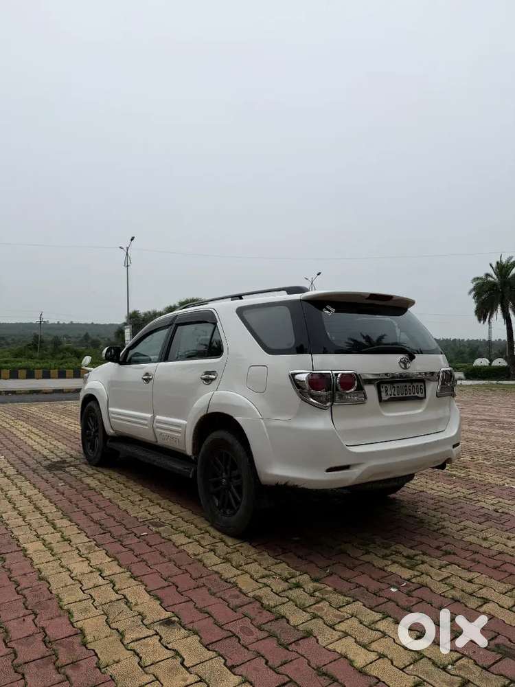 Toyota Fortuner 2015 Manual Diesel Suv