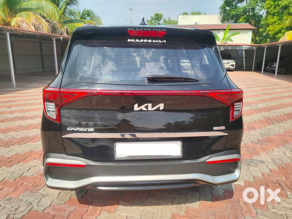 Kia Carens, 2023, Petrol