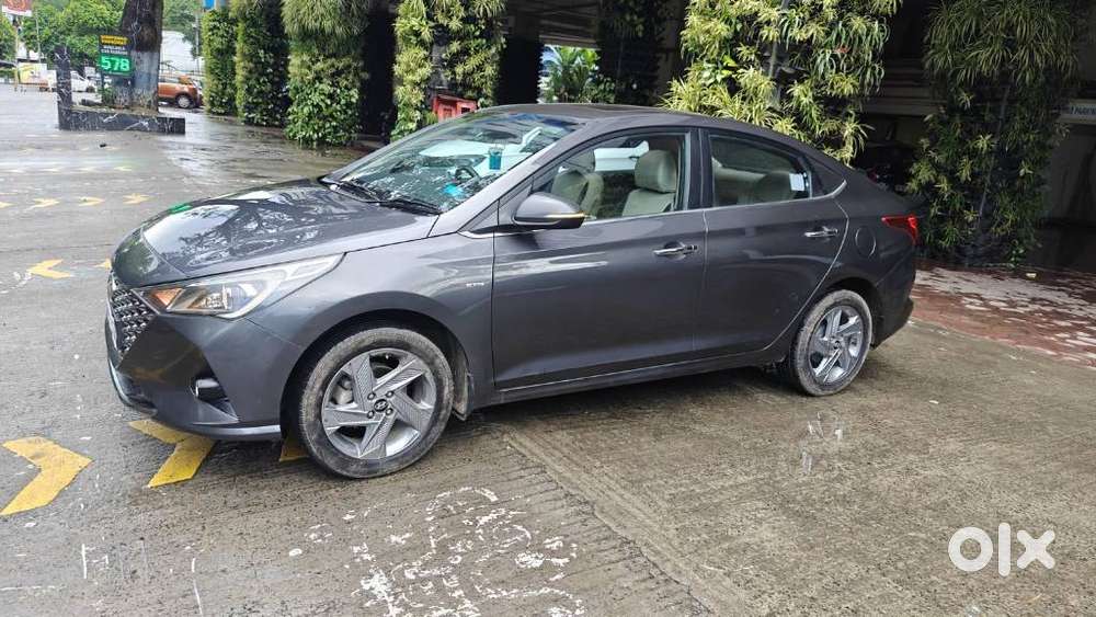 Hyundai Verna 1.5 Sx Ivt, 2022, Petrol