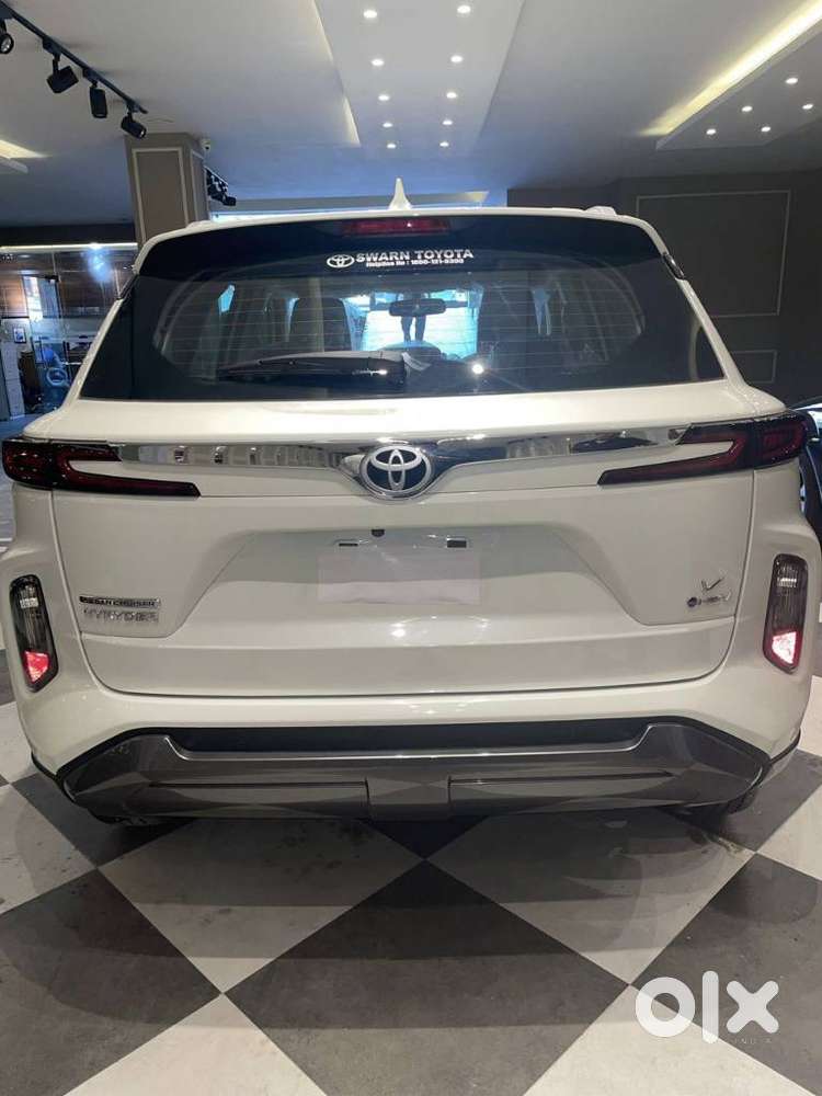 Toyota Urban Cruiser Hyryder 1.5 V Hybrid, 2025, Petrol