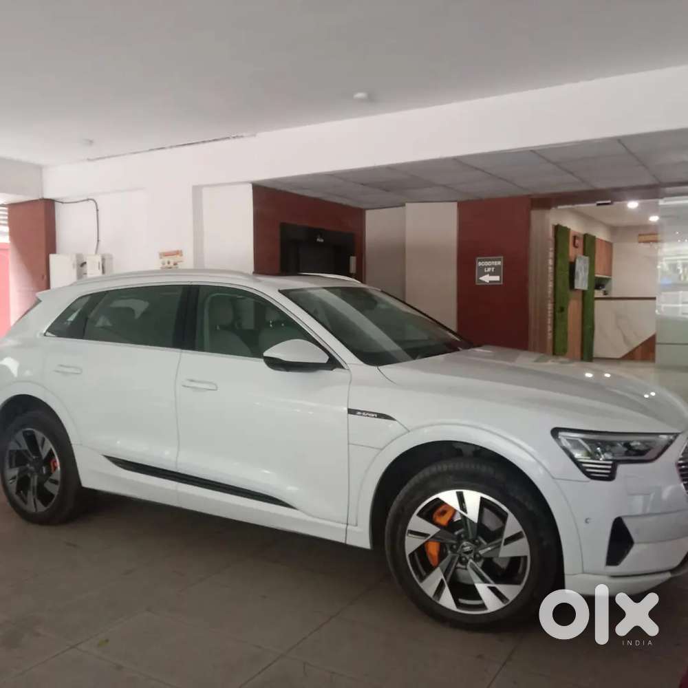 Audi E-tron 2022 Electric 56859 Km Driven