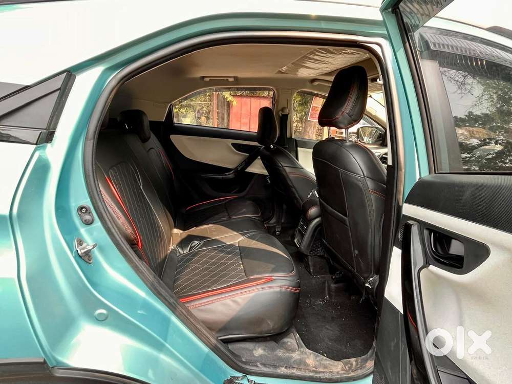 Tata Nexon Creative Plus S 1.2 Revotron Petrol 6 Mt, 2025, Petrol