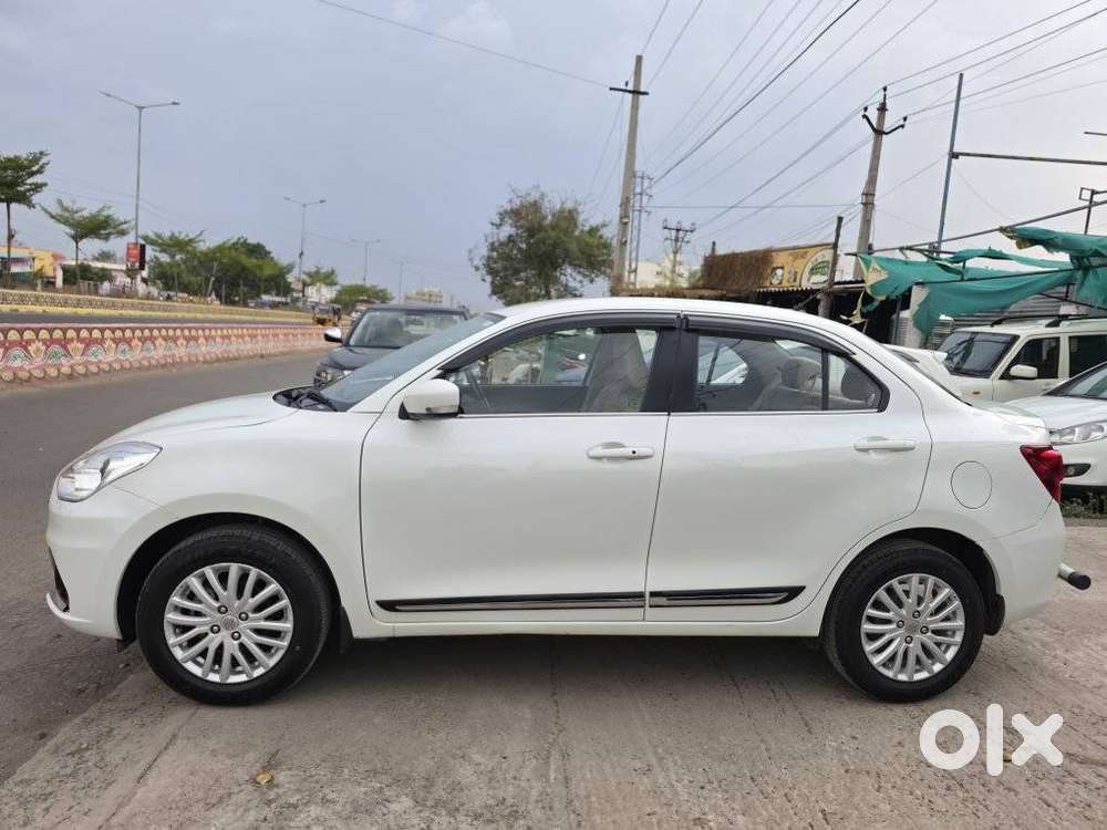 Maruti Suzuki Swift Dzire 1.3 Zxi, 2023, Petrol