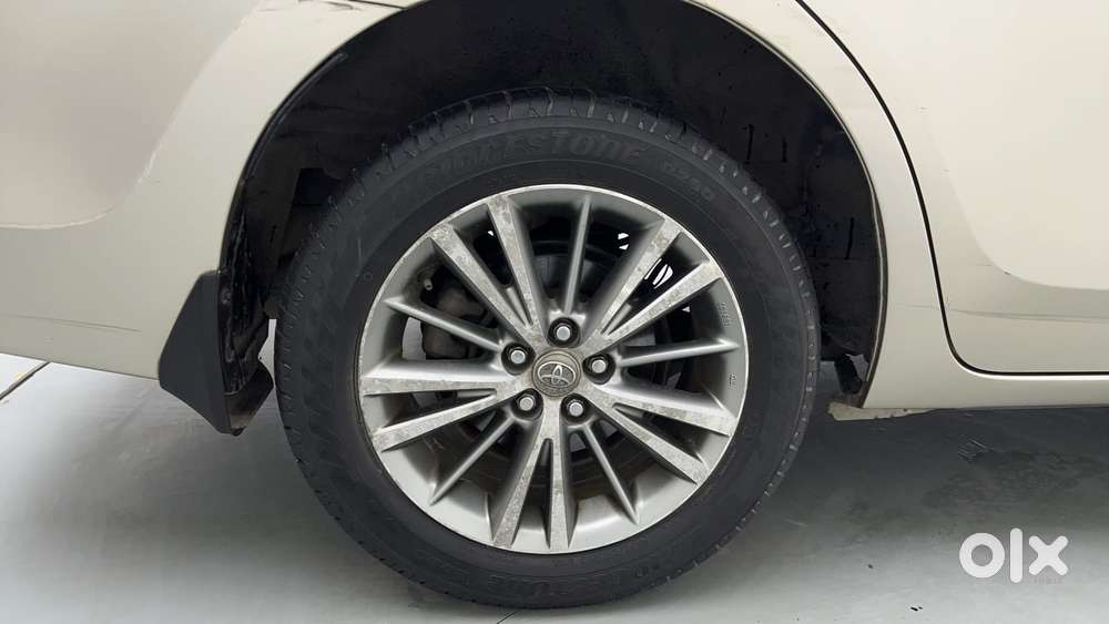 Toyota Corolla Altis 2013-2017 Vl At, 2015, Petrol