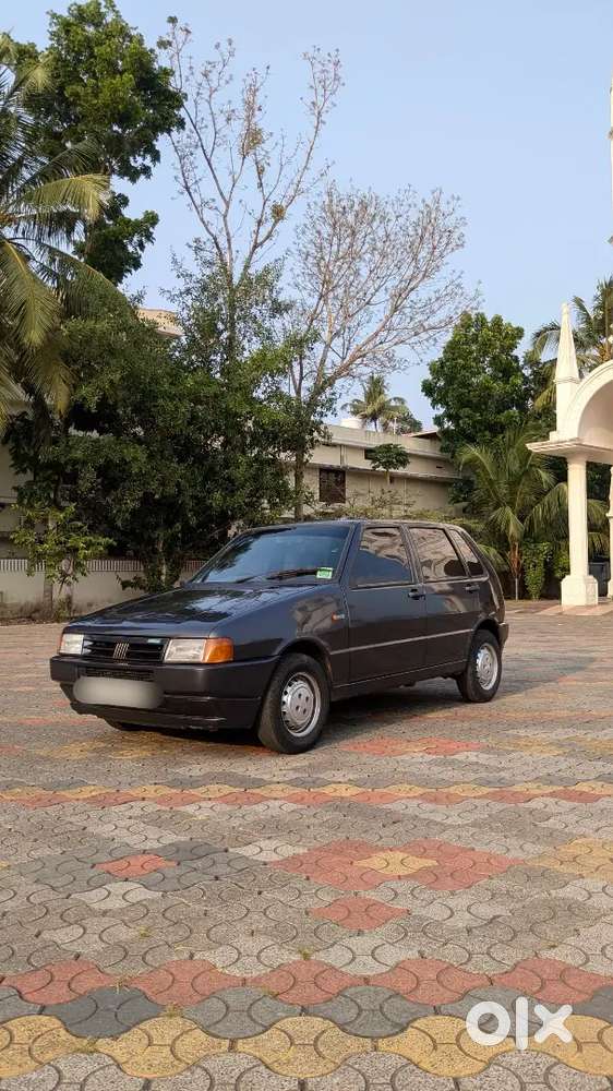 Fiat Uno 1.7 Trend Ac 2001 Model