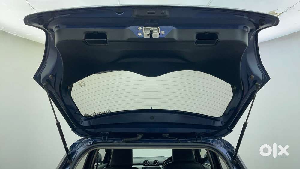 Maruti Suzuki Swift 1.3 Zxi, 2021, Petrol