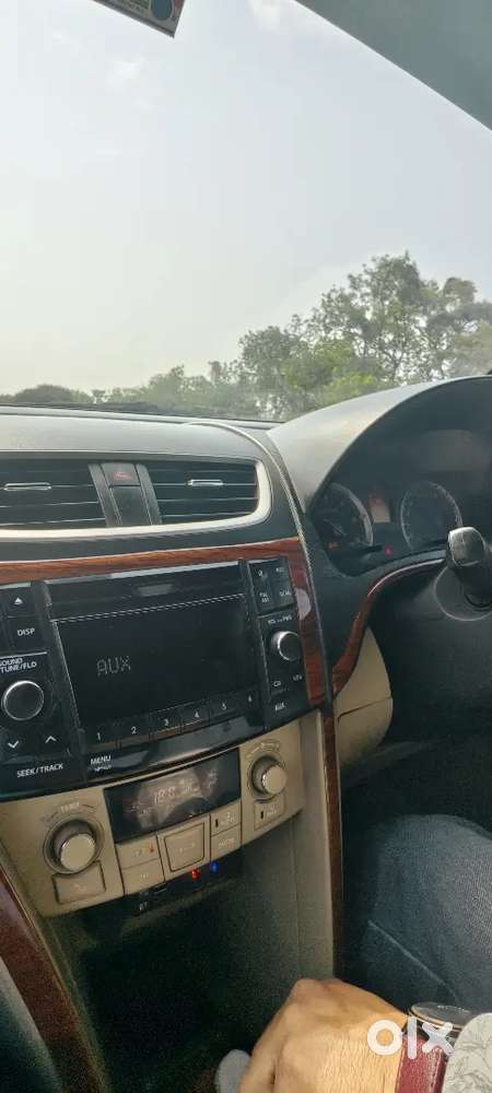 Maruti Suzuki Swift Dzire 2012