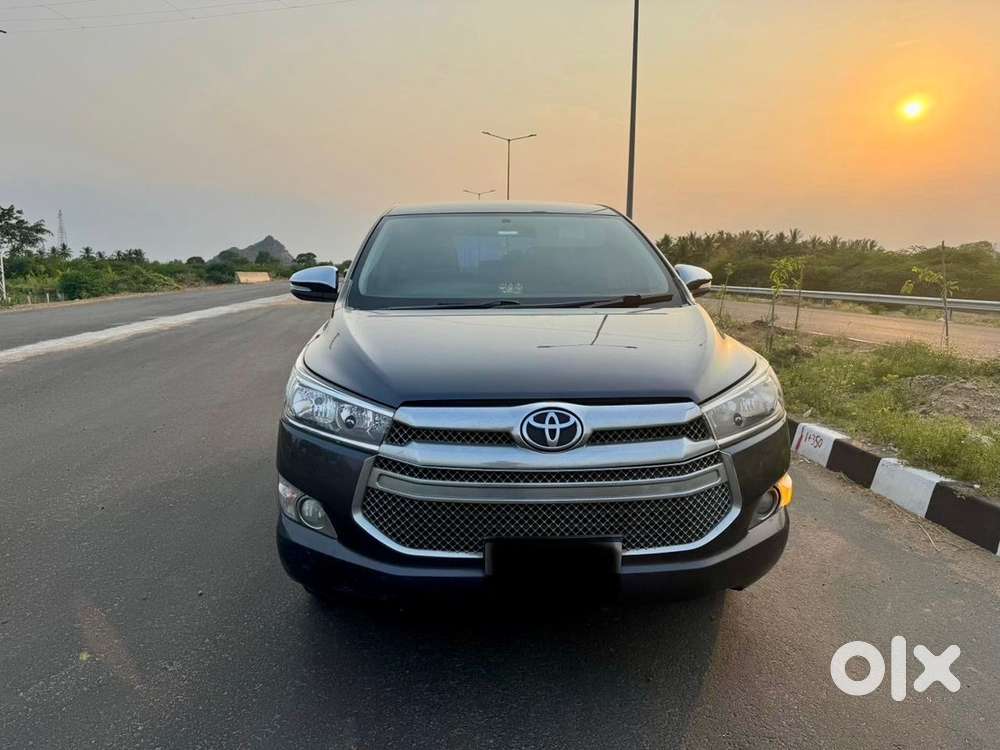 Toyota Innova Crysta 2016 Diesel Variant