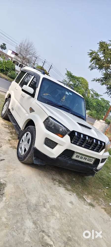 Mahindra Scorpio S6+