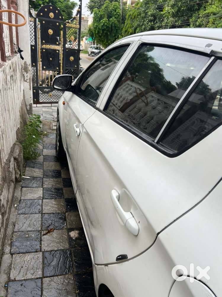 Hyundai I20 Petrol Manual 2nd 2010