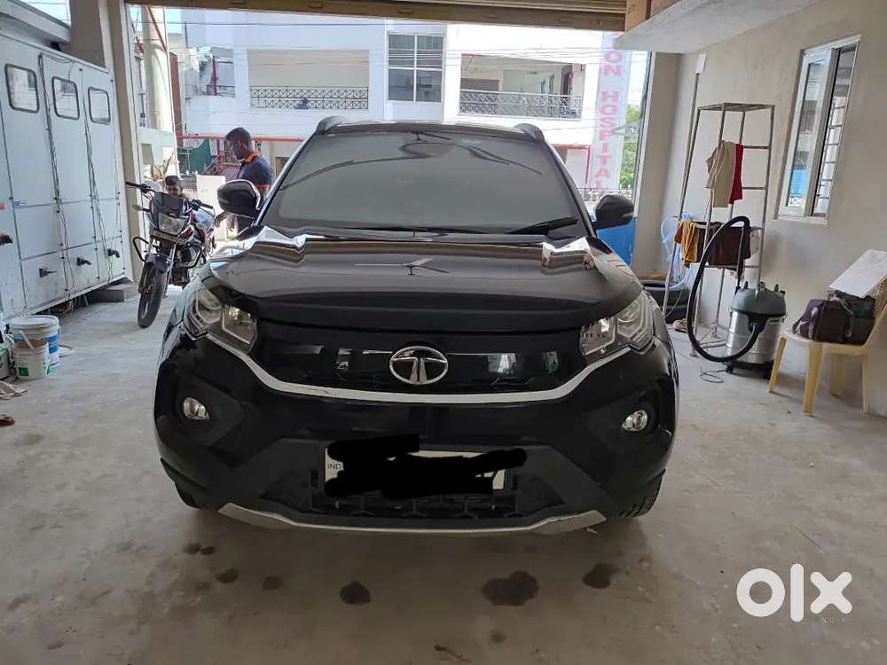 2021 Tata Nexon Dark Edition (top Variant) - Petrol Amt