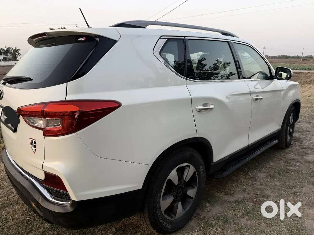 Mahindra Alturas G4 2019 Diesel 65000 Km Driven