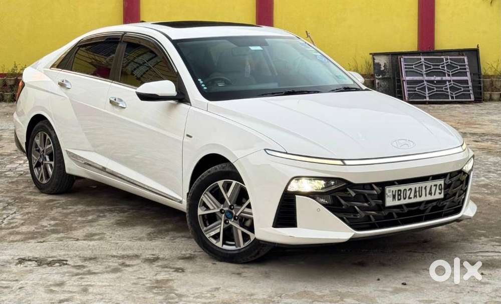 Hyundai Verna 1.5 Sx (o) Ivt, 2023, Petrol
