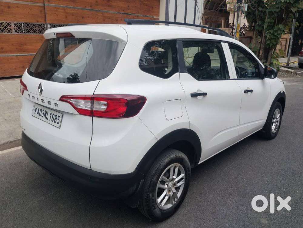 Renault Triber Rxl, 2021, Petrol
