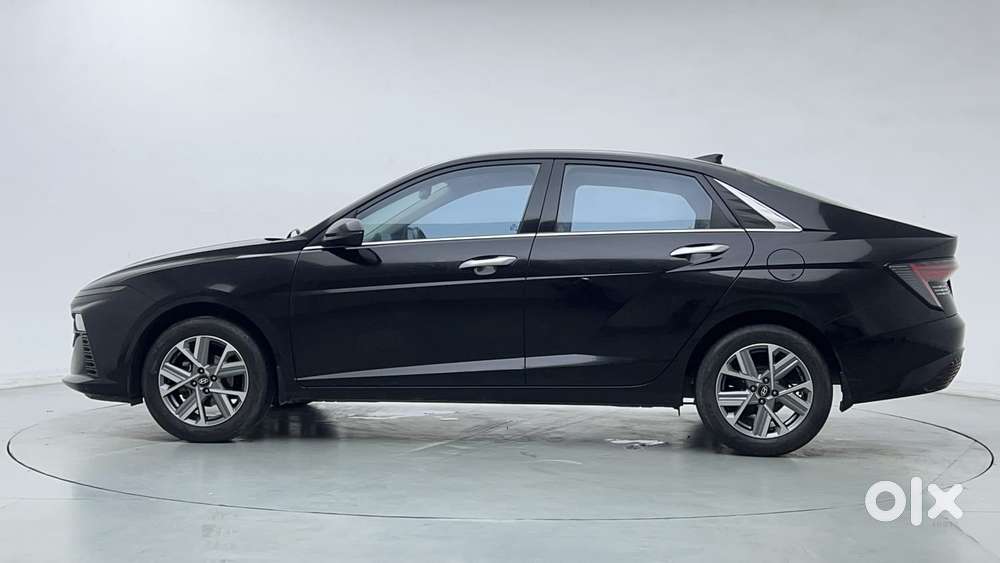 Hyundai Verna 1.5 Sx (o) Petrol Mt, 2023, Petrol