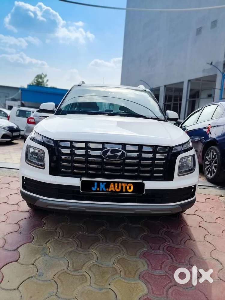Hyundai Venue, 2024, Petrol