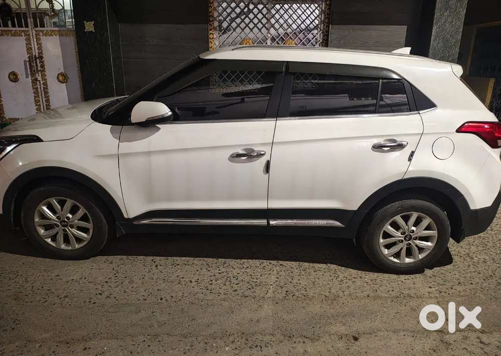 Want To Sell My Creta With All Service Record