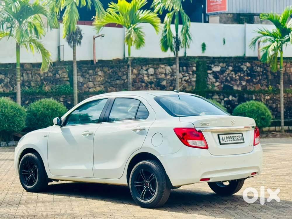 Maruti Suzuki Dzire 1.2 Vxi, 2017, Petrol
