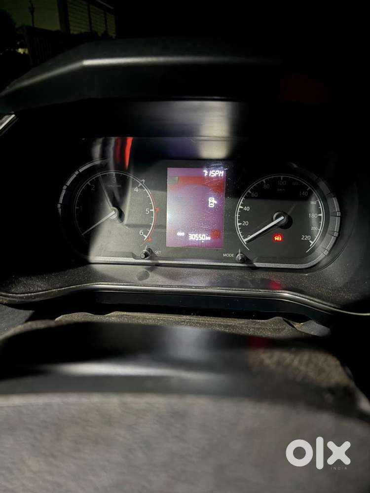 2022 Tata Safari Diesel Manual