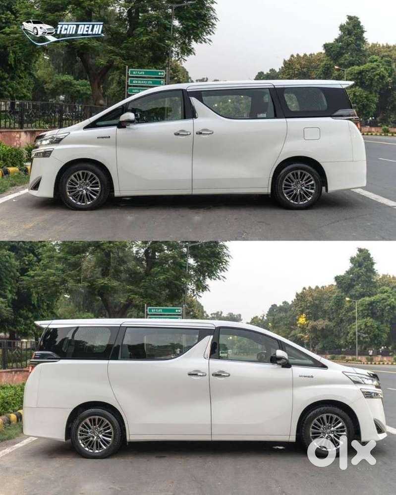 Toyota Vellfire 2.5 Executive Lounge, 2022, Petrol