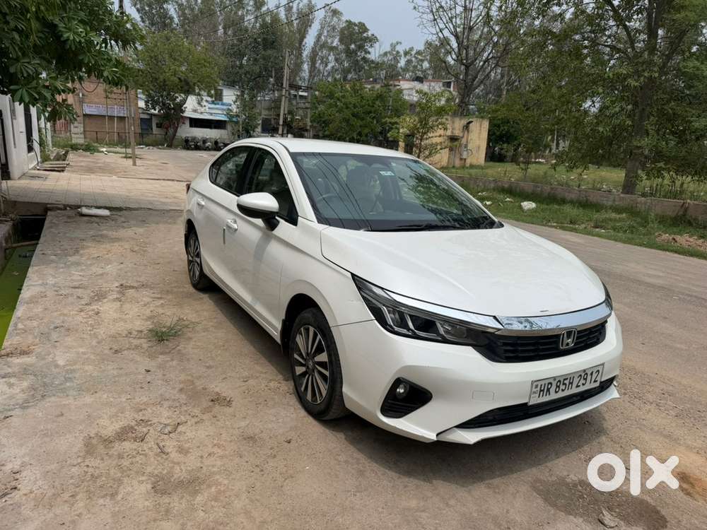 2024 Honda City V Cvt Automatic  27000kms  1st Owner  Cmony Mntnd.
