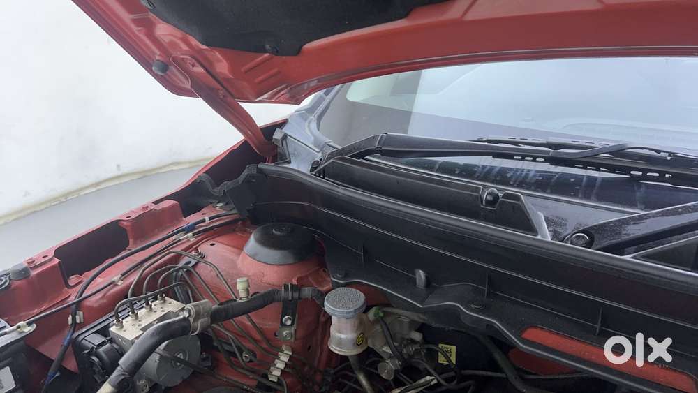 Maruti Suzuki Brezza Vxi At, 2022, Petrol