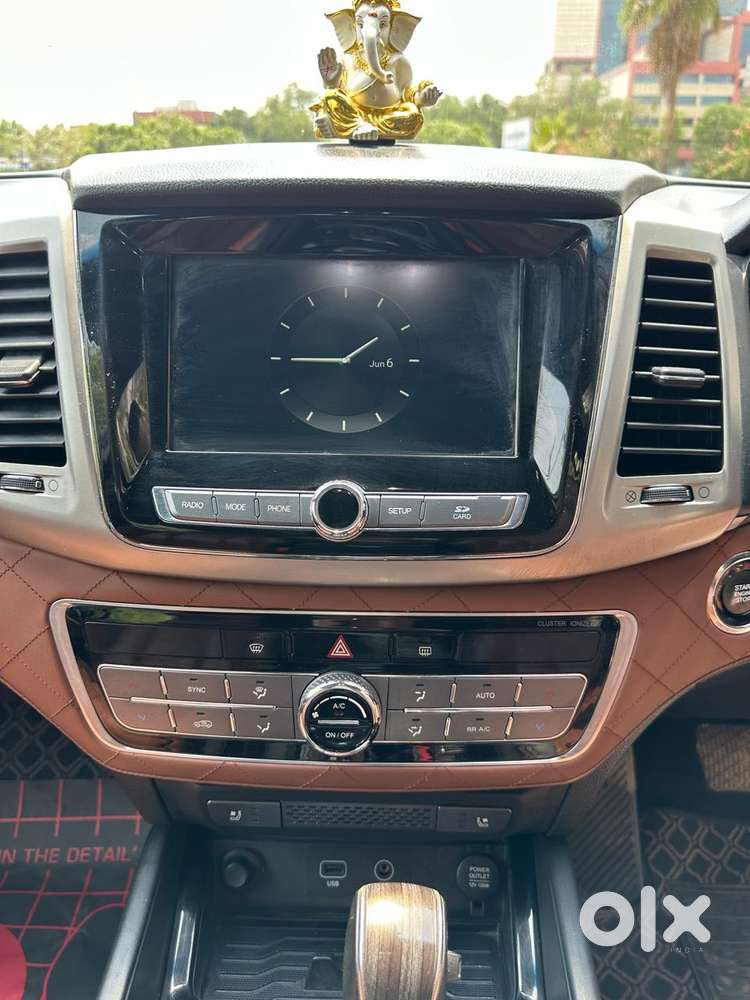 Mahindra Alturas G4 4x4 At, 2019, Diesel