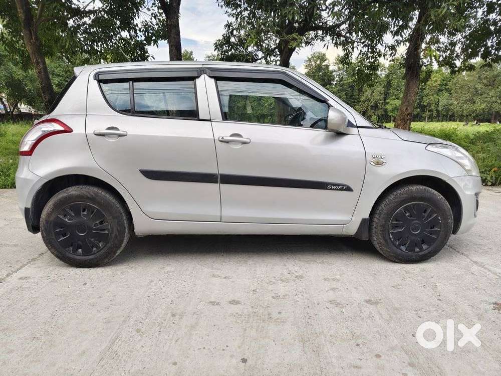 Maruti Suzuki Swift Lxi Optional-o, 2016, Petrol