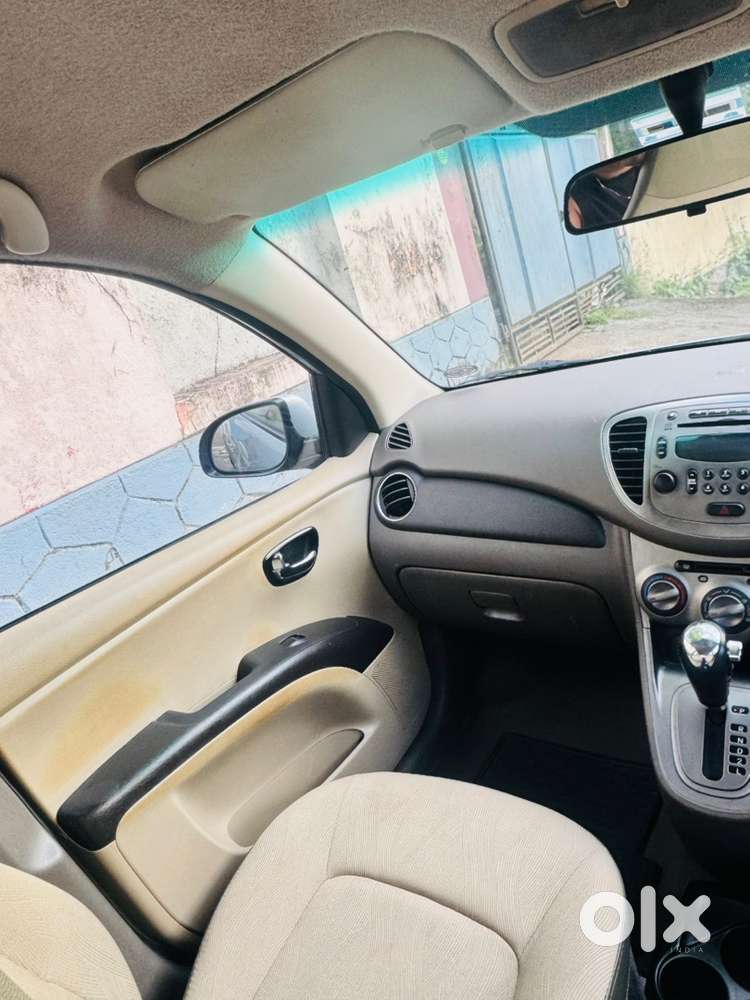 Hyundai I10 Sportz Automatic Petrol 2011 New Papers