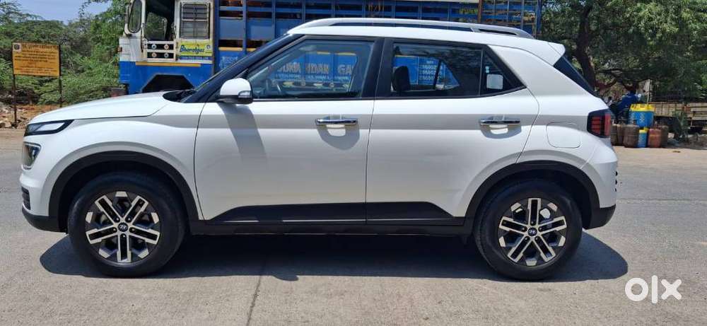 Hyundai Venue 1.0 Sx (o) Turbo Dct, 2022, Petrol