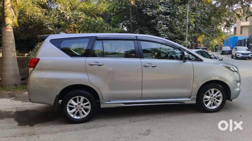 Toyota Innova Crysta 2.7 Gx At, 2020, Diesel