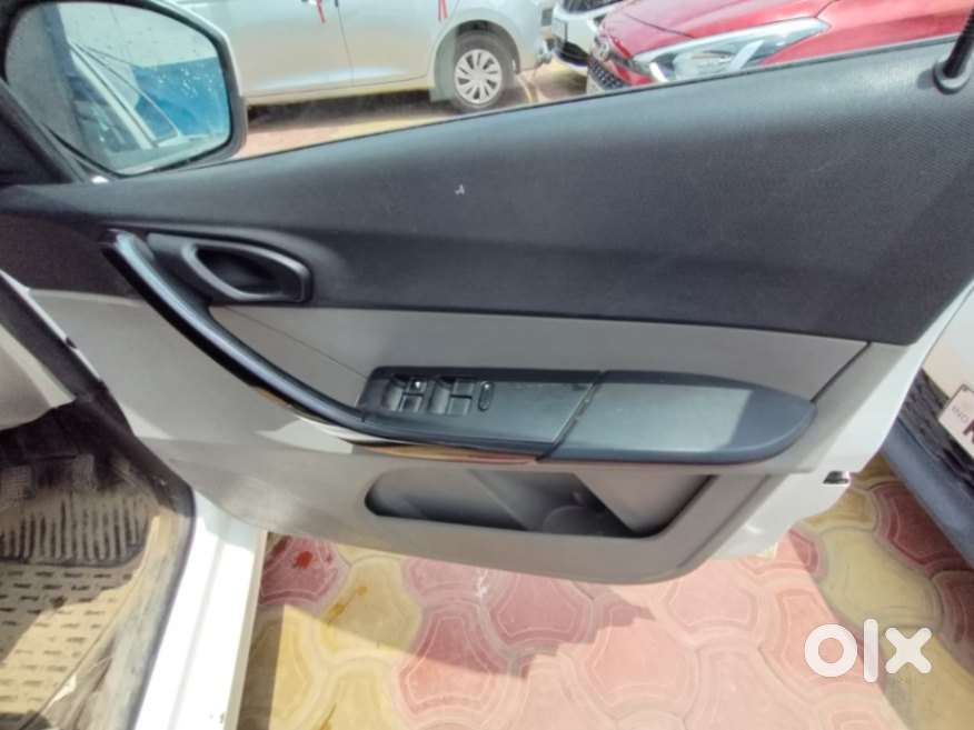 Tata Tiago 1.2 Revotron Xm, 2019, Petrol