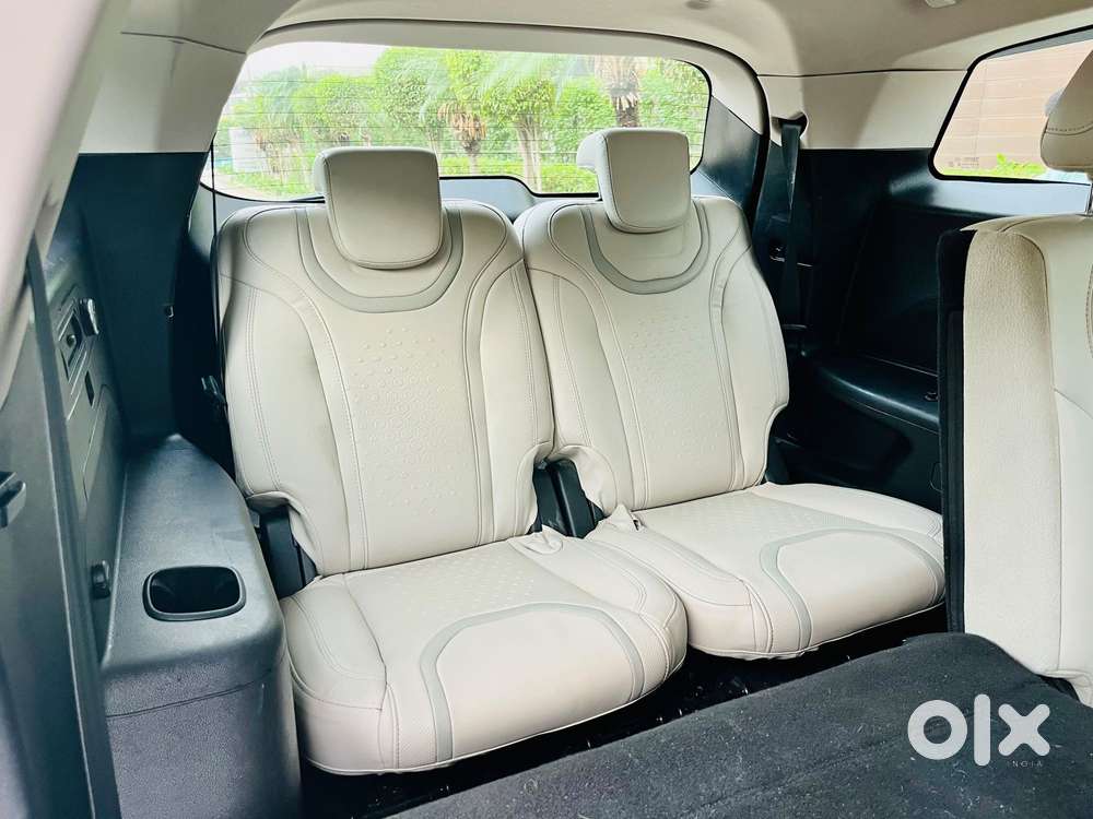 Mahindra Xuv700 2.2 Ax 5 Diesel At 7 Str, 2023, Diesel