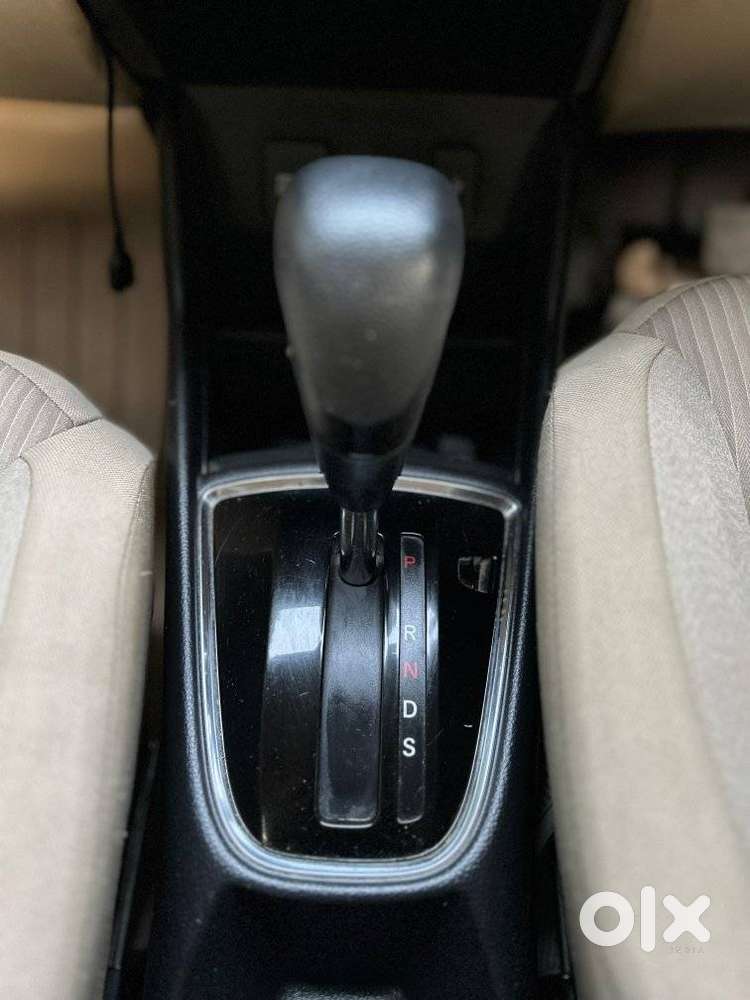 Honda Amaze 2nd Gen Vx, 2018, Petrol