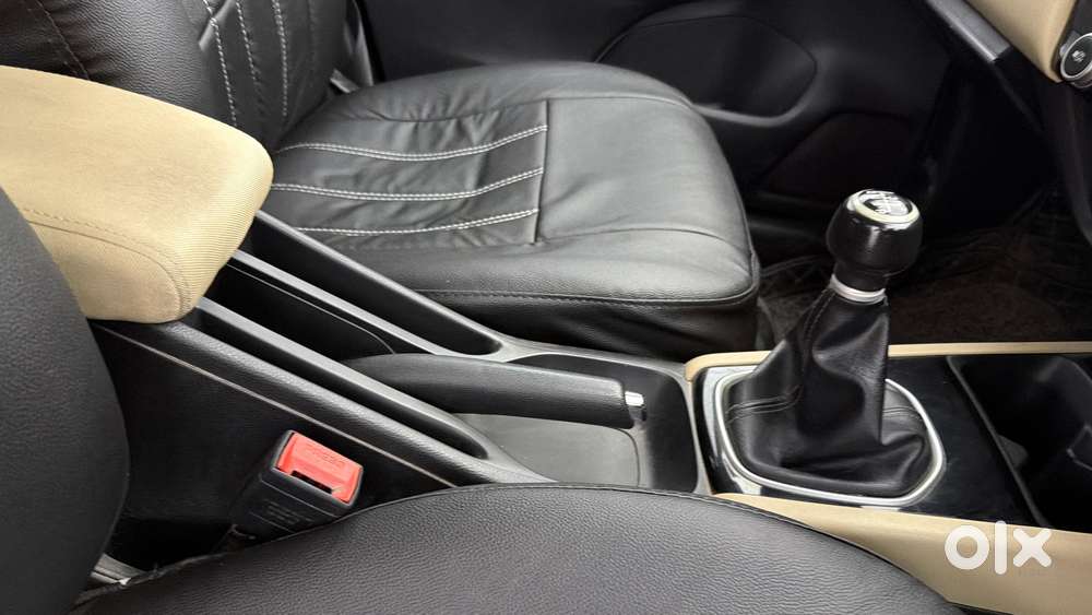 Honda City 1.5 V 5th Gen I-vtec Mt, 2022, Petrol