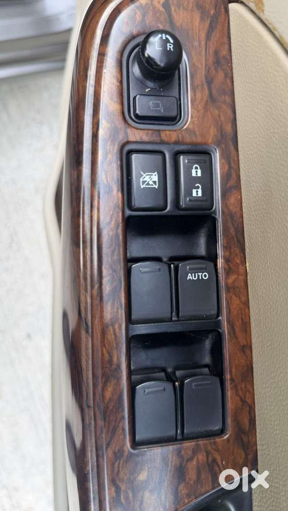 Maruti Suzuki Swift Dzire Amt Zxi, 2017, Petrol