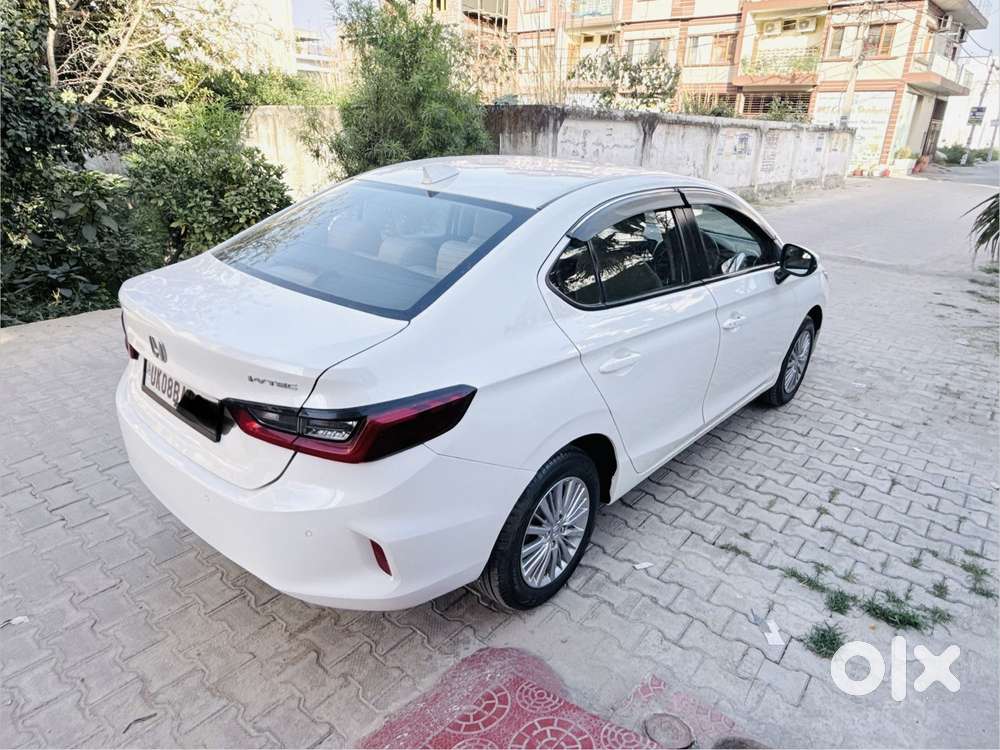Honda City 1.5 V 5th Gen I-vtec Mt, 2022, Petrol