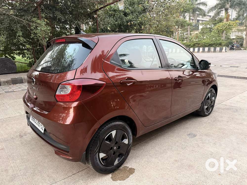 Tata Tiago 1.2 Revotron Xta, 2025, Petrol