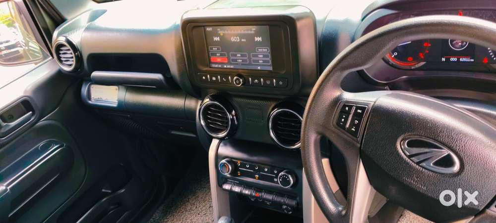Mahindra Thar Roxx, 2021, Petrol