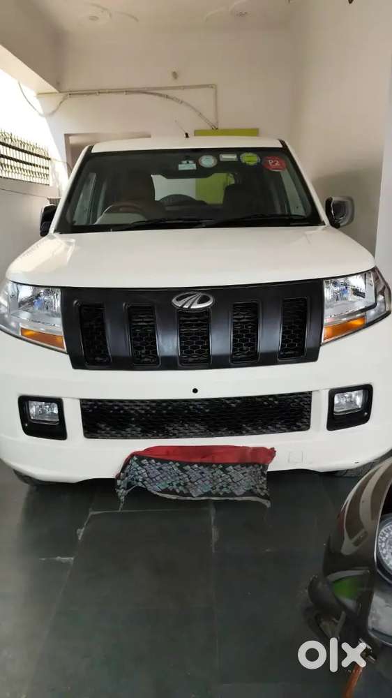 Mahindra Tuv 300 2018