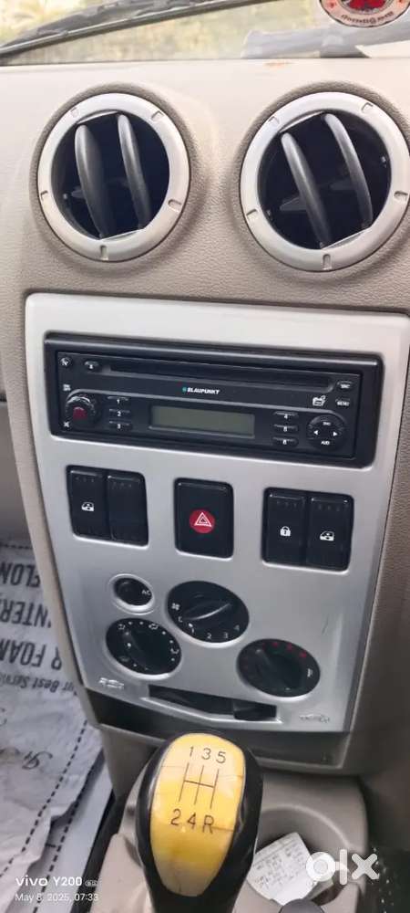 Mahindra Logan 2010 Petrol 85000 Km Driven