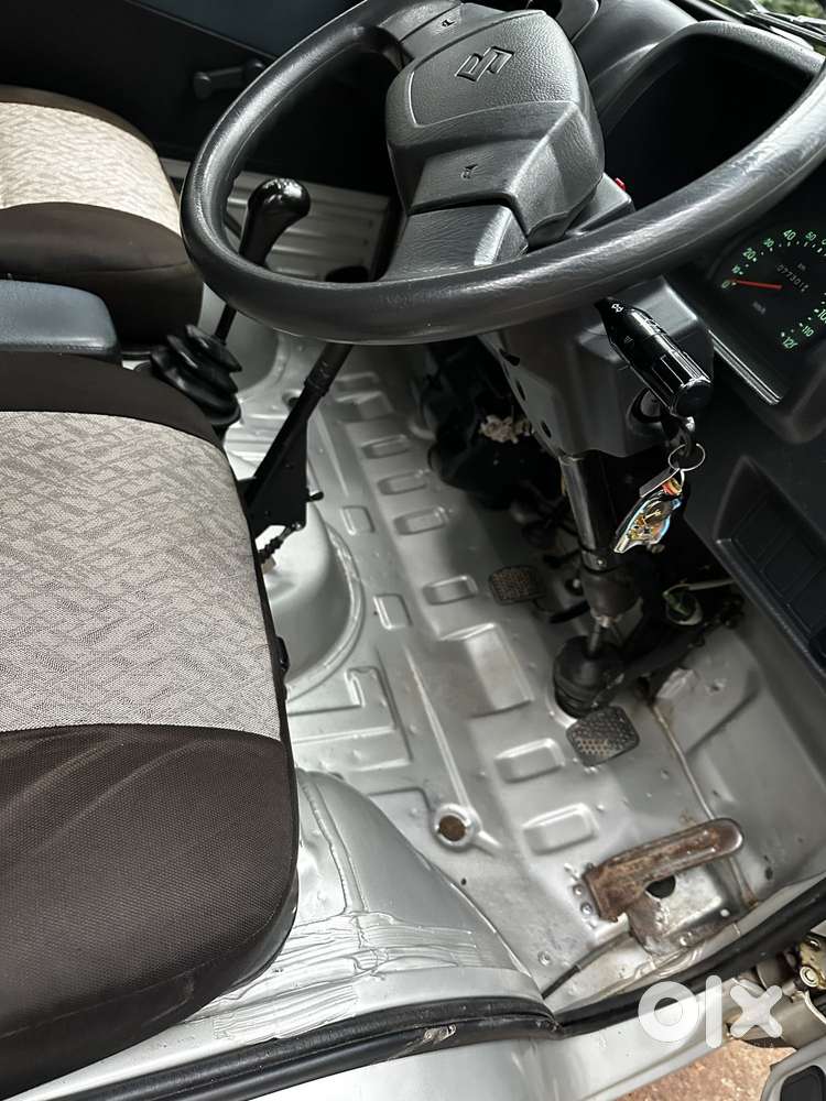 Maruti Suzuki Omni 5 Seater Std, 2013, Petrol