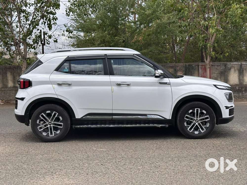 Hyundai Venue Sx (o) Mt 1.5 Diesel, 2023, Diesel