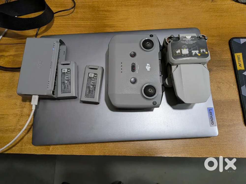 DJI Mini 2 Fly More Combo; Mint Condition, Bill & Box Accessories
