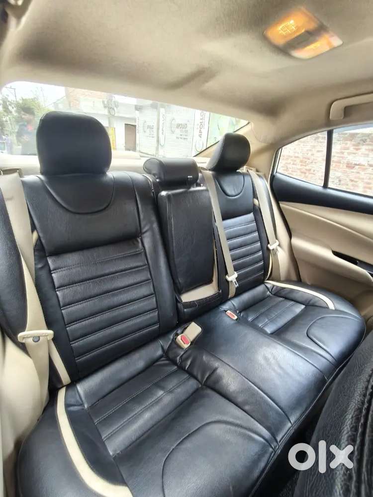 Toyota Yaris 1.5 V 2020 Full Top Model Cvt Automatic Car