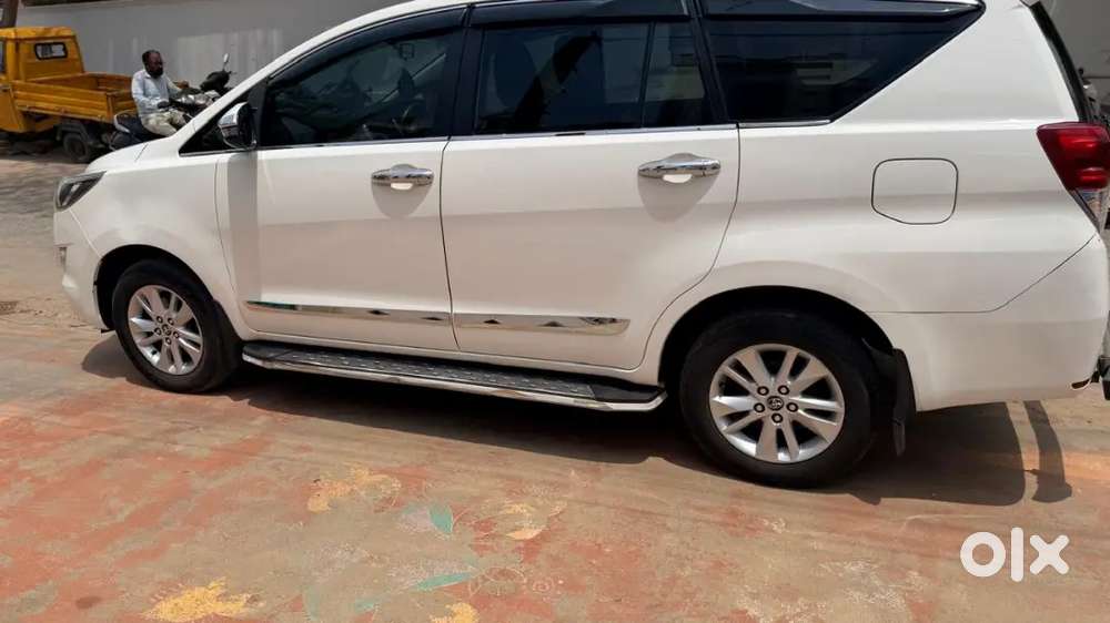 Toyota Innova Crysta 2019 Diesel 8 Setter