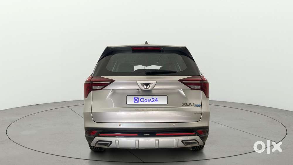 Mahindra Xuv700 2.0 Ax 5 Petrol Mt Str, 2022, Petrol